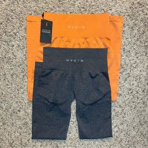 (2) NVTGN seamless leggings